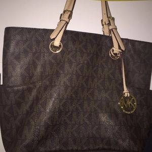 Michael Kors tote